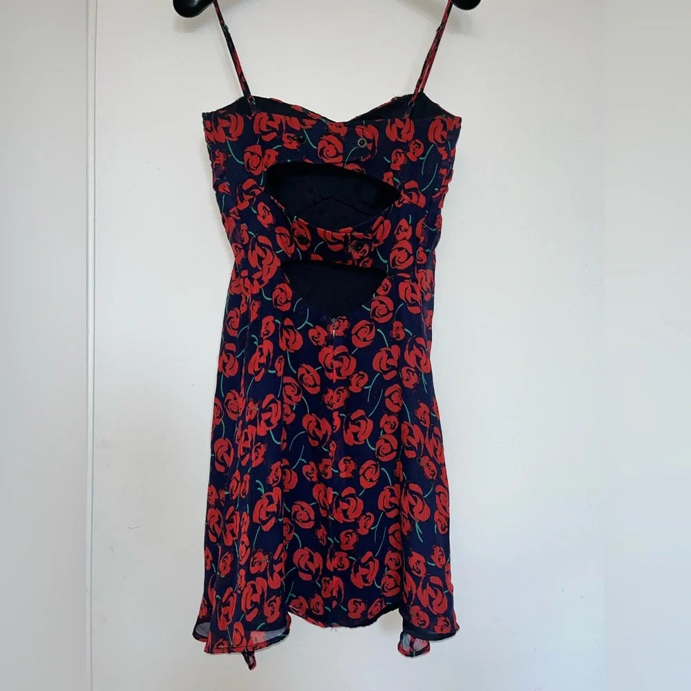 CHARLOTTE RONSON SIZE 0 pre-loved silk rose print mini dress 🌹 - Picture 3 of 6